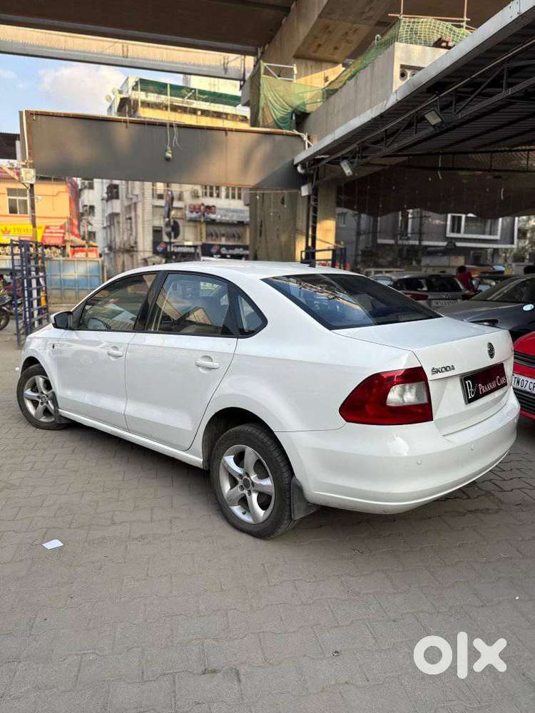Skoda Rapid 1.5 Tdi At Ambition, 2015, Diesel