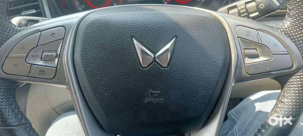 Mahindra Xuv300 W8 Option Diesel, 2023, Diesel