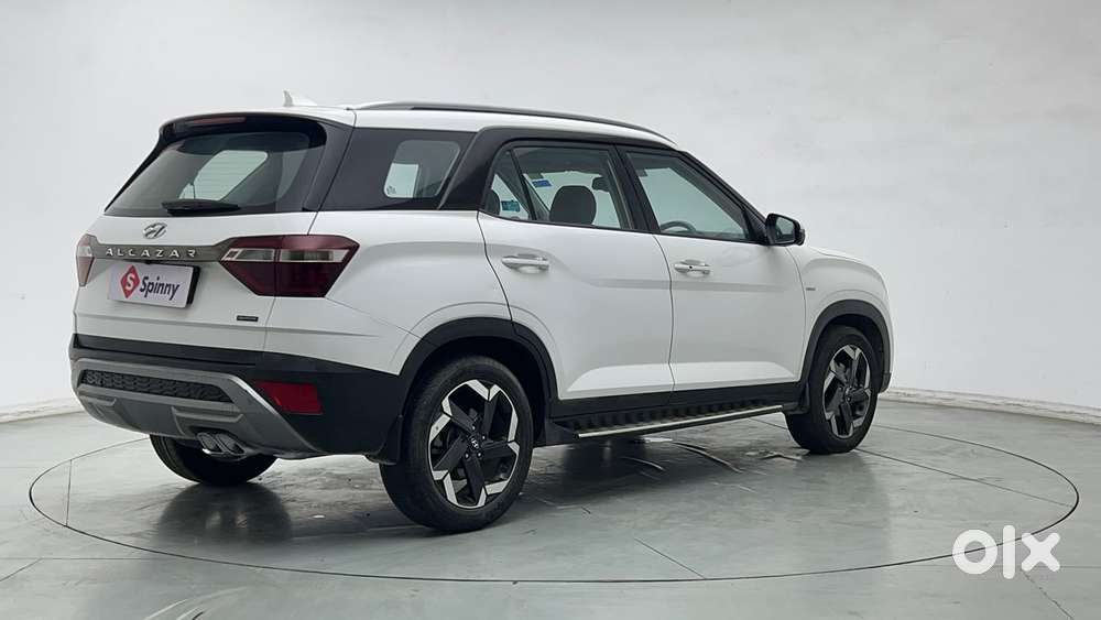 Hyundai Alcazar 1.5 Tdct Signature (o) 7s Petrol, 2023, Petrol