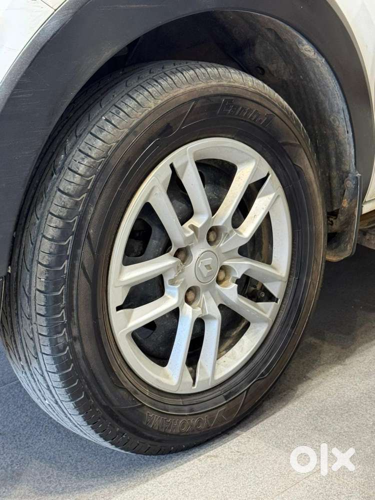 Renault Triber Rxl, 2022, Petrol