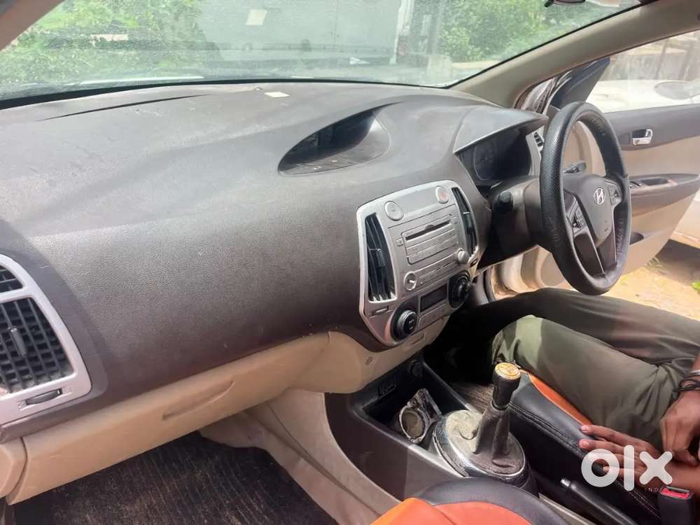 Hyundai I20 Sportz 2011
