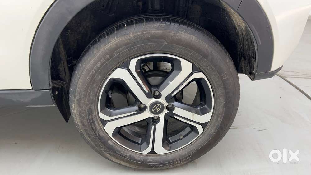 Tata Nexon 1.2 Revotron Xm (s), 2023, Petrol
