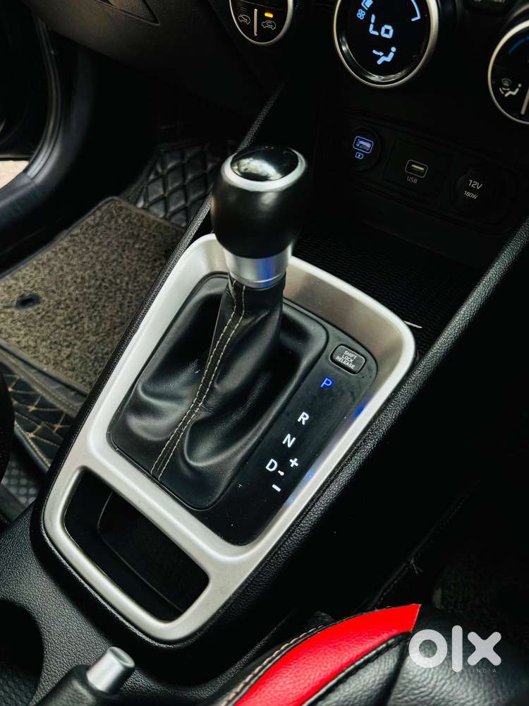Hyundai Venue 1.0 Sx (o) Turbo Dct, 2020, Petrol