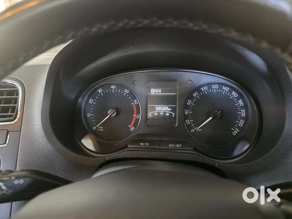 Skoda Rapid Top End Petrol