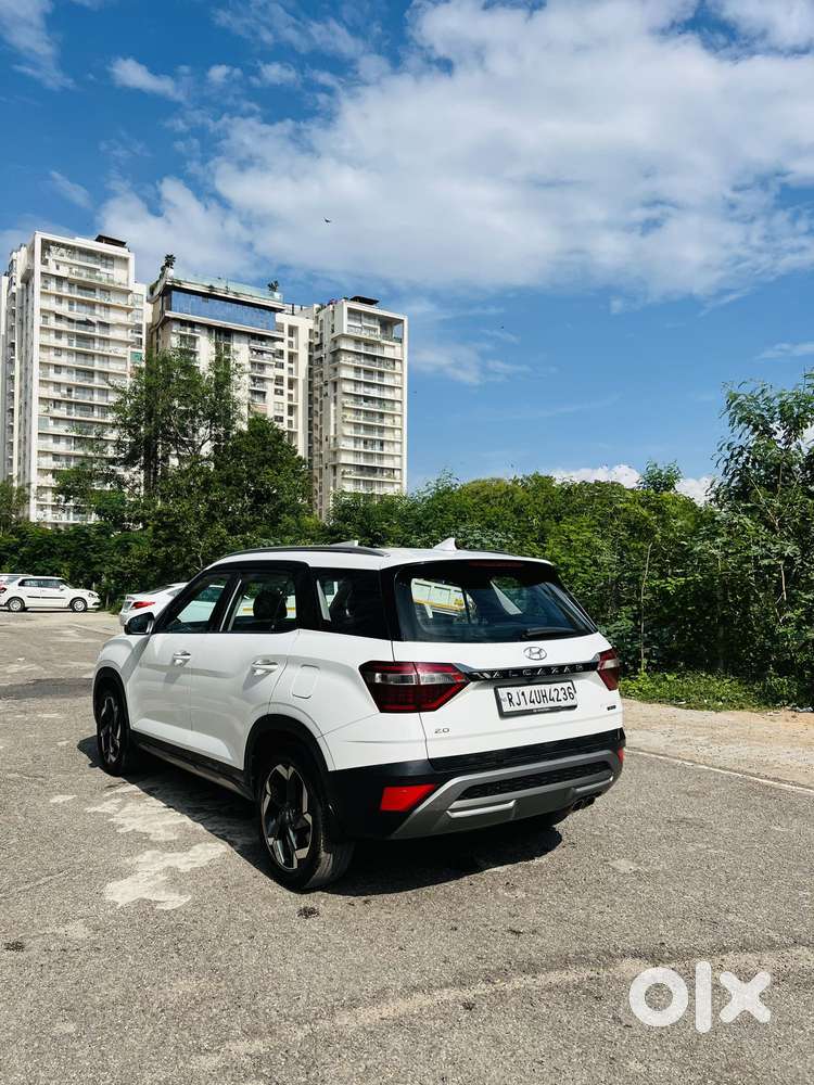 Hyundai Alcazar Signature, 2022, Petrol
