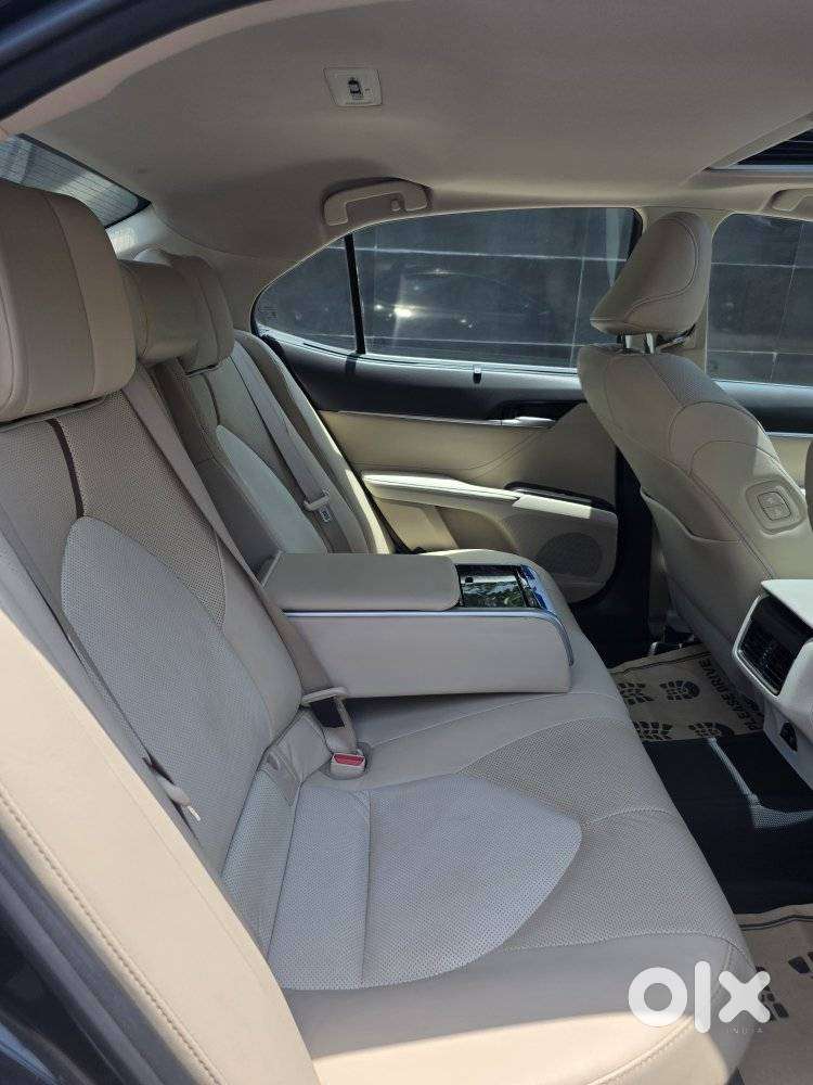 Toyota Camry Hybrid, 2024, Petrol