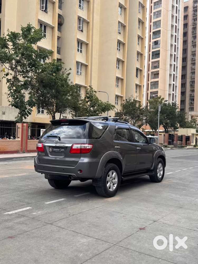 Toyota Fortuner, 2011, Diesel