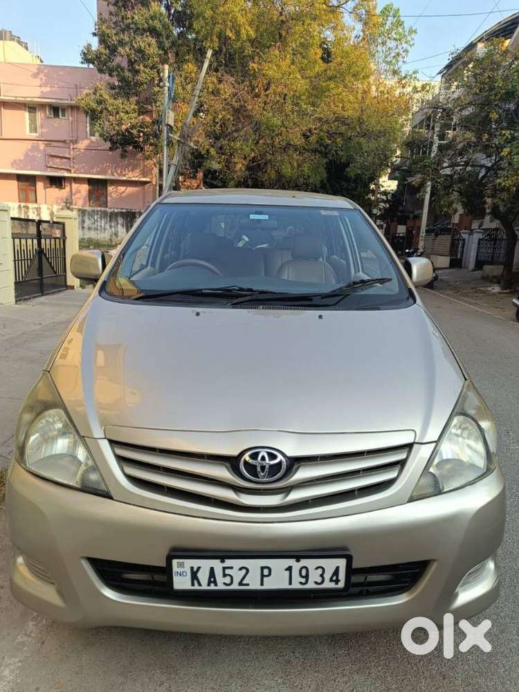 Toyota Innova 2.5 G (diesel) 8 Seater, 2009, Diesel
