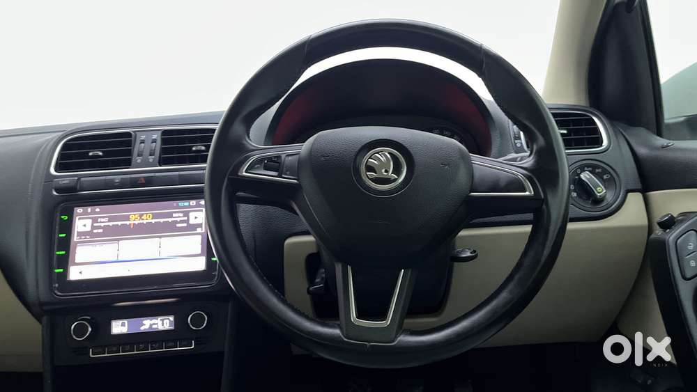 Skoda Rapid 1.5 Tdi Style/1.5 At Style, 2021, Petrol