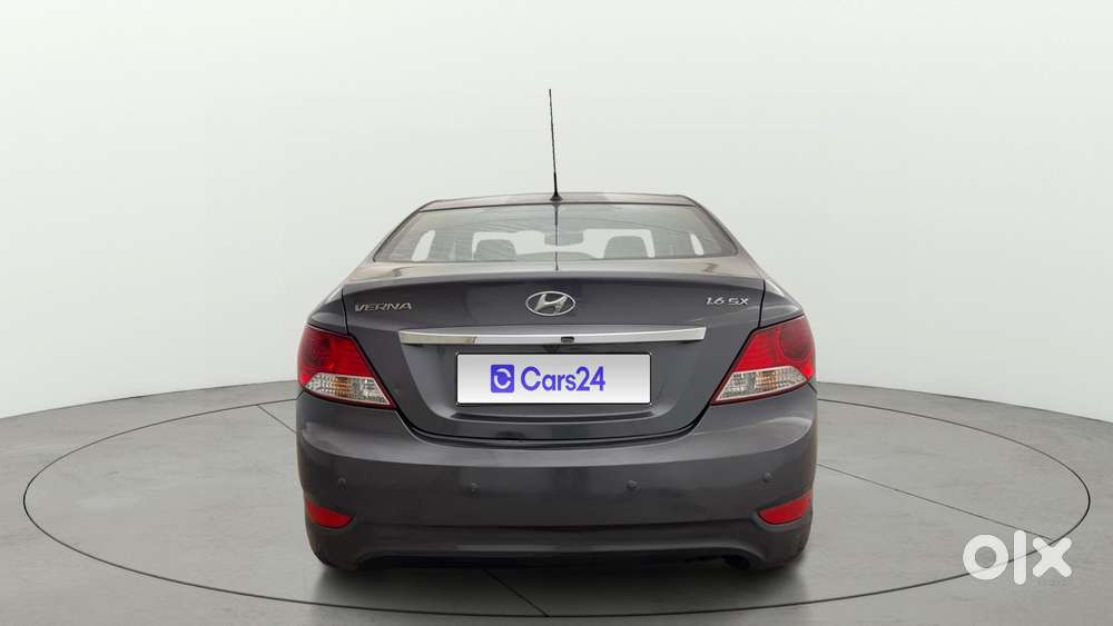 Hyundai Verna Fluidic 1.6 Vtvt Sx, 2014, Petrol