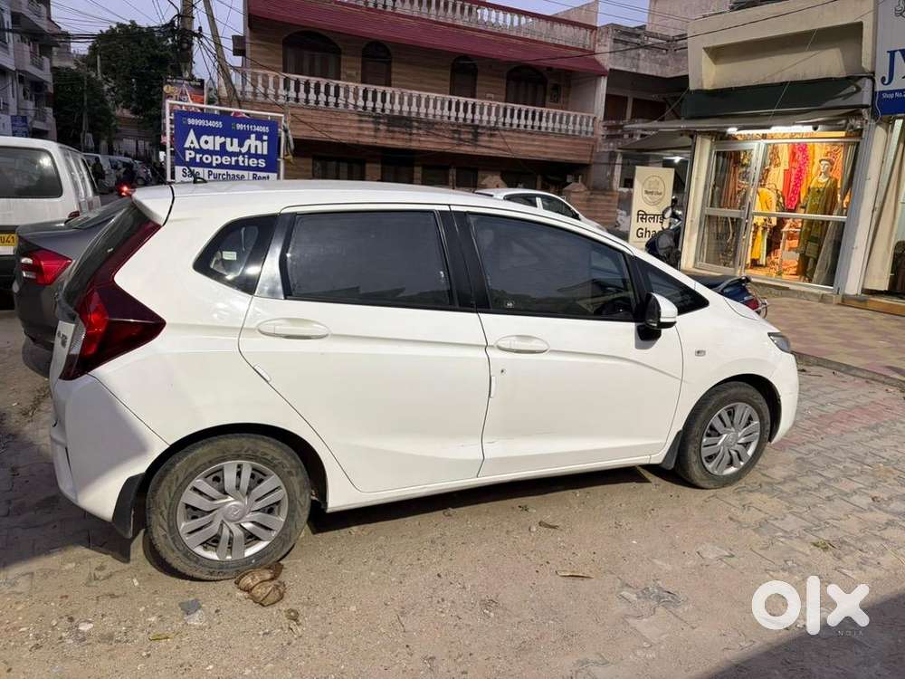 Honda Jazz 2015 Petrol Well Maintained