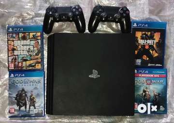  Consoles - PlayStation 4: Video Games