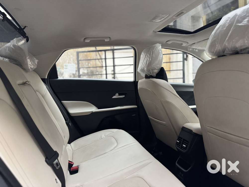 Hyundai Verna 1.5 Sx (o) Vtvt Ivt, 2023, Petrol