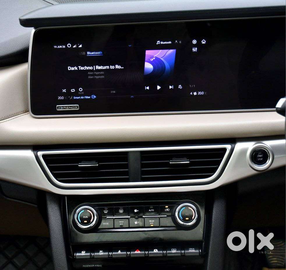 Mahindra Xuv700 2.2 Ax 7 Diesel Mt Luxury Pack Str, 2023, Diesel