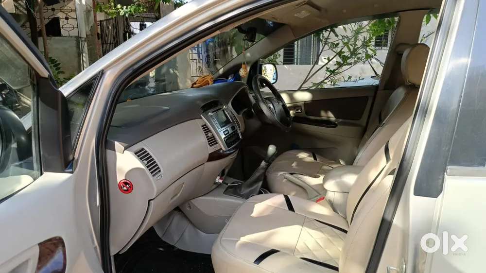 Toyota Innova 2012 Diesel Well Maintained