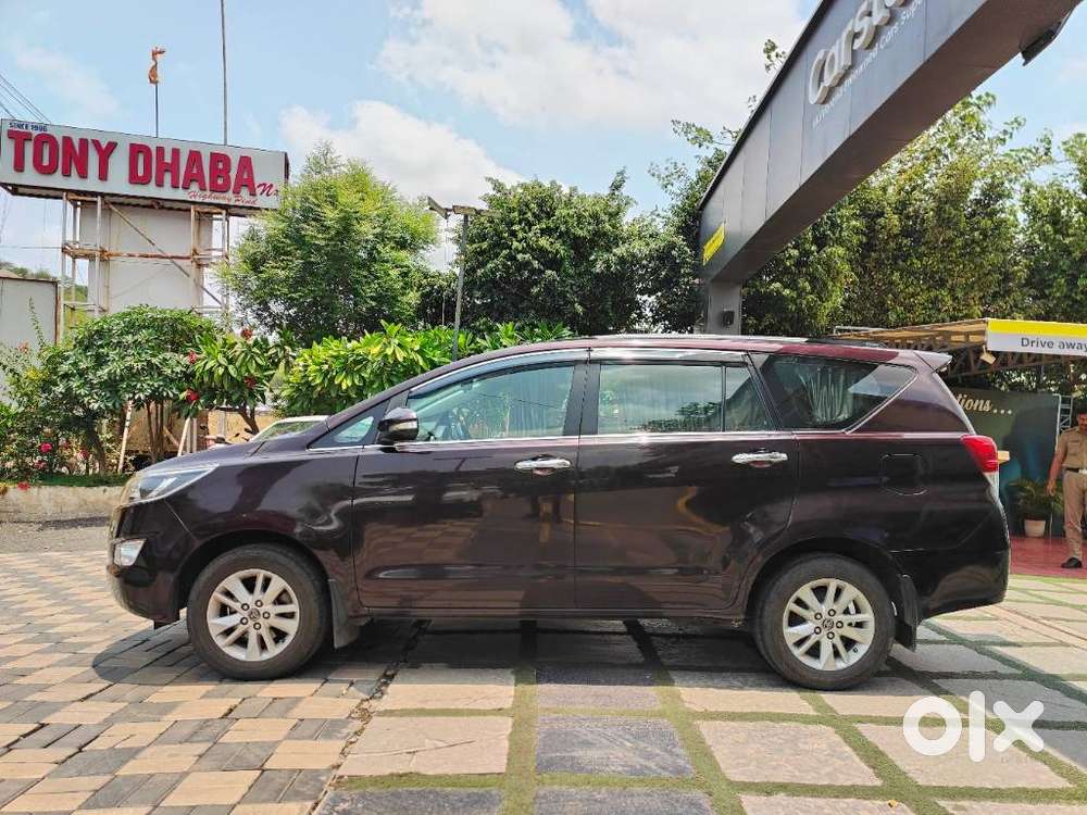 Toyota Innova Crysta 2.4 V, 2016, Diesel