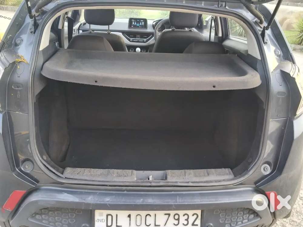 Tata Nexon, Xz 2019 ,petrol Showroom Condition 81000km