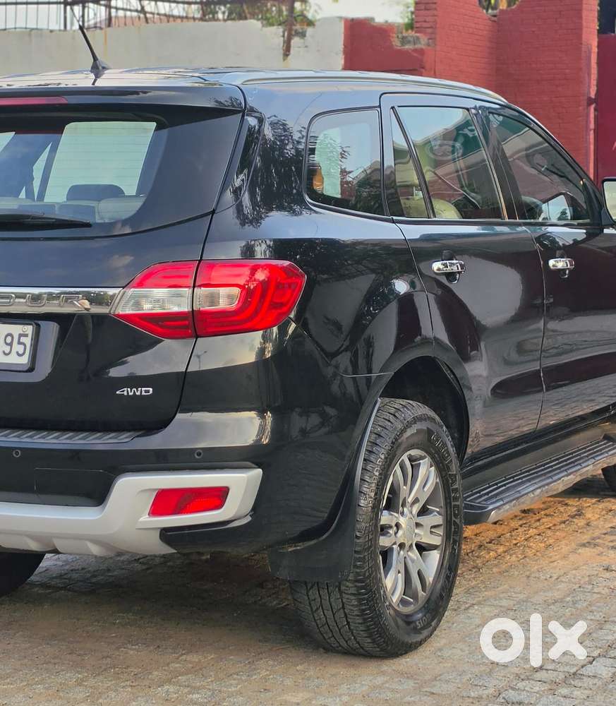 Ford Endeavour 3.2 Titanium At 4x4, 2016, Diesel