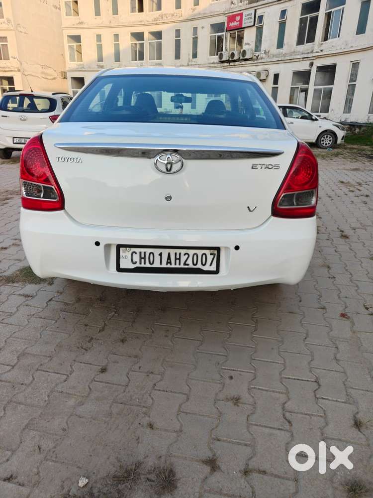 Toyota Etios Vx Xclusive, 2011, Petrol