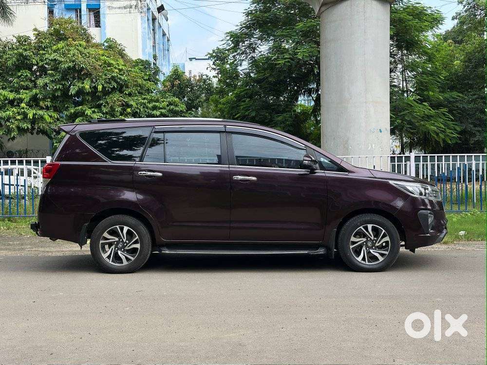 Toyota Innova Crysta 2.4 V 8 Str, 2021, Diesel