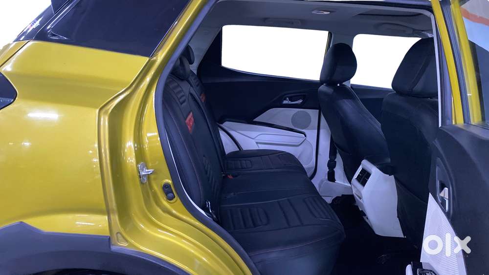 Mahindra Xuv 3xo Ax5l 1.2 Petrol At, 2024, Petrol