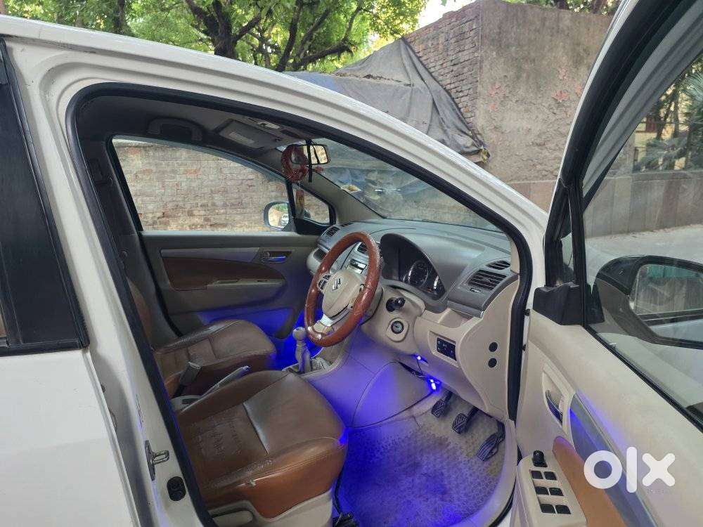 Maruti Suzuki Ertiga 1.4 Vxi Cng Anniversary Edition, 2018, Cng & Hy..