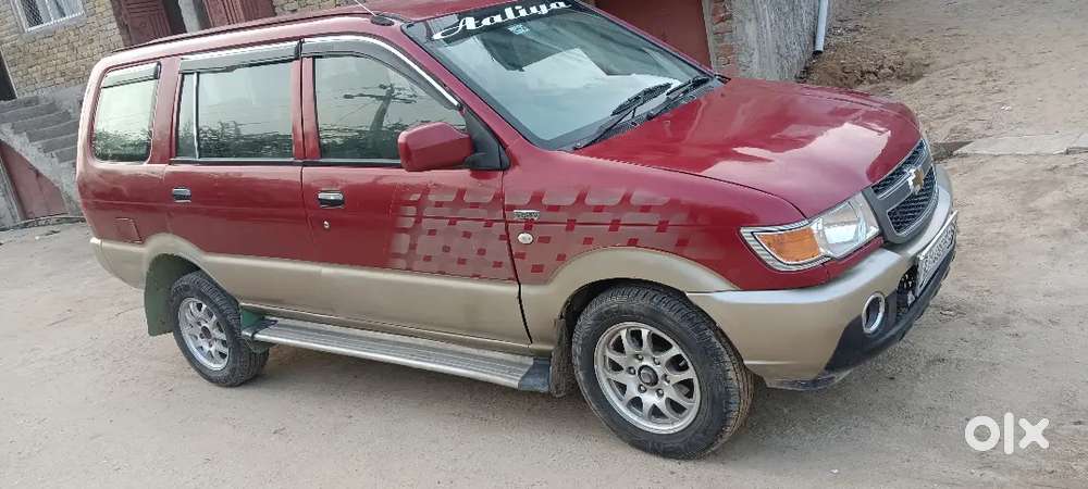 Chevrolet Tavera 2012 Diesel 150000 Km Driven