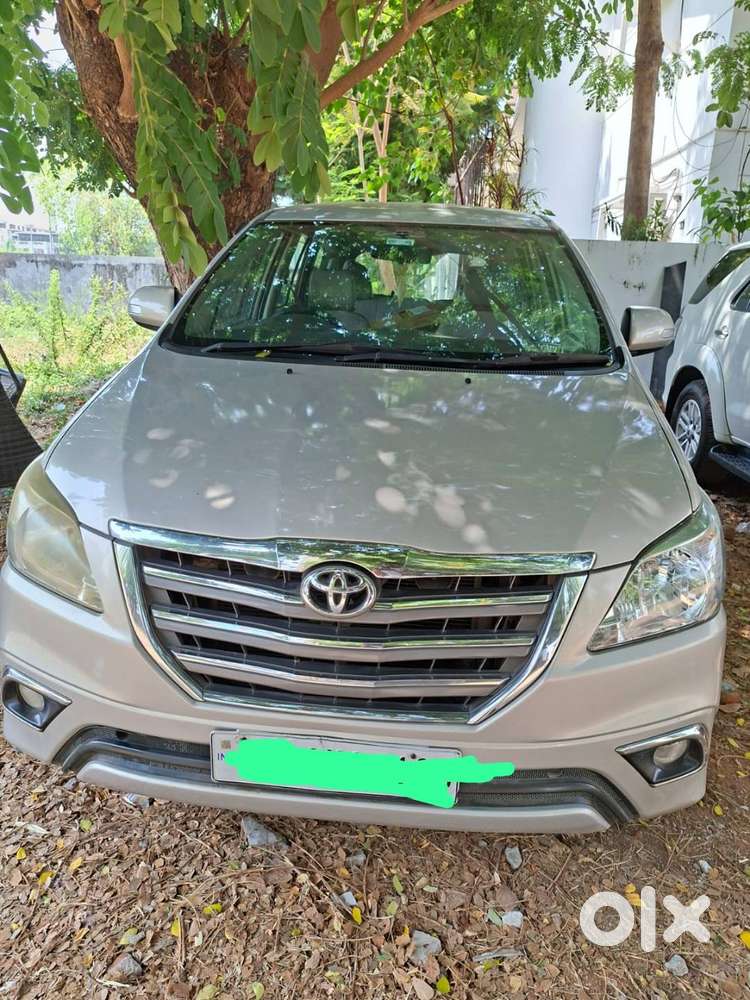 Toyota Innova 2.5l, 2014 Family Driven Car