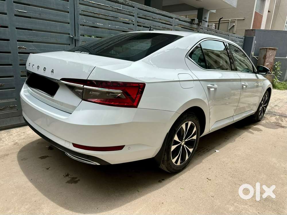 Skoda Superb 2.0 L&k Tsi At, 2021, Petrol