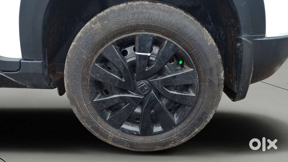 Honda Elevate V Mt, 2023, Petrol