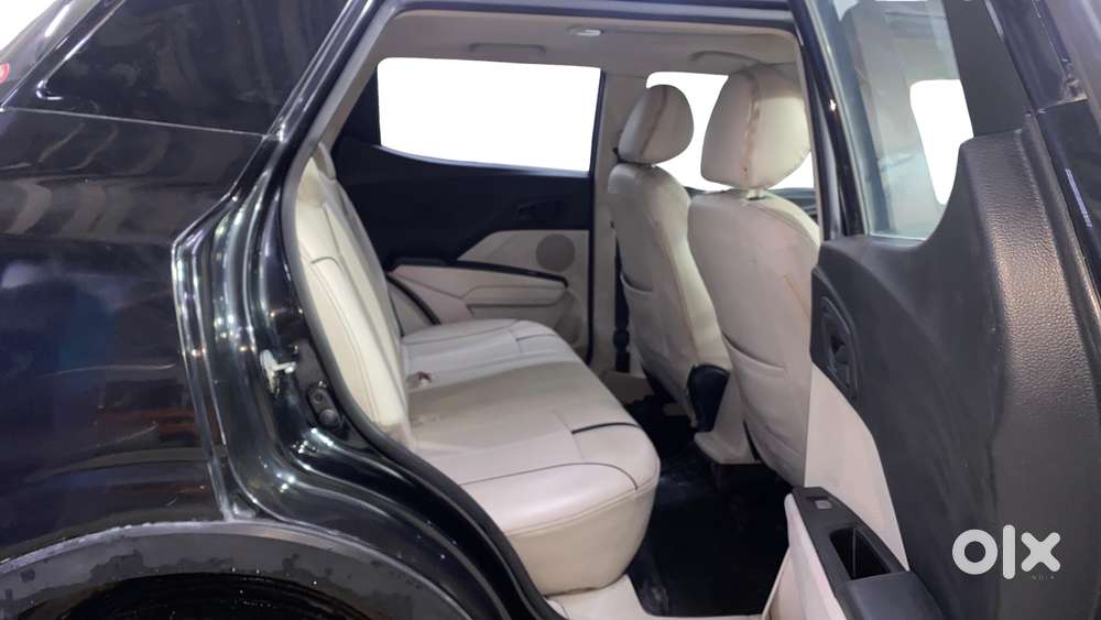 Mahindra Xuv300 W8 Diesel, 2022, Diesel