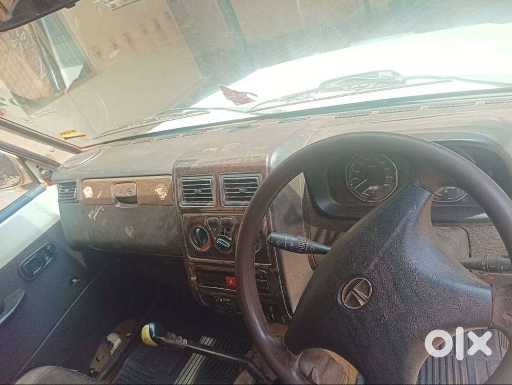 Tata Sumo Gold 2018