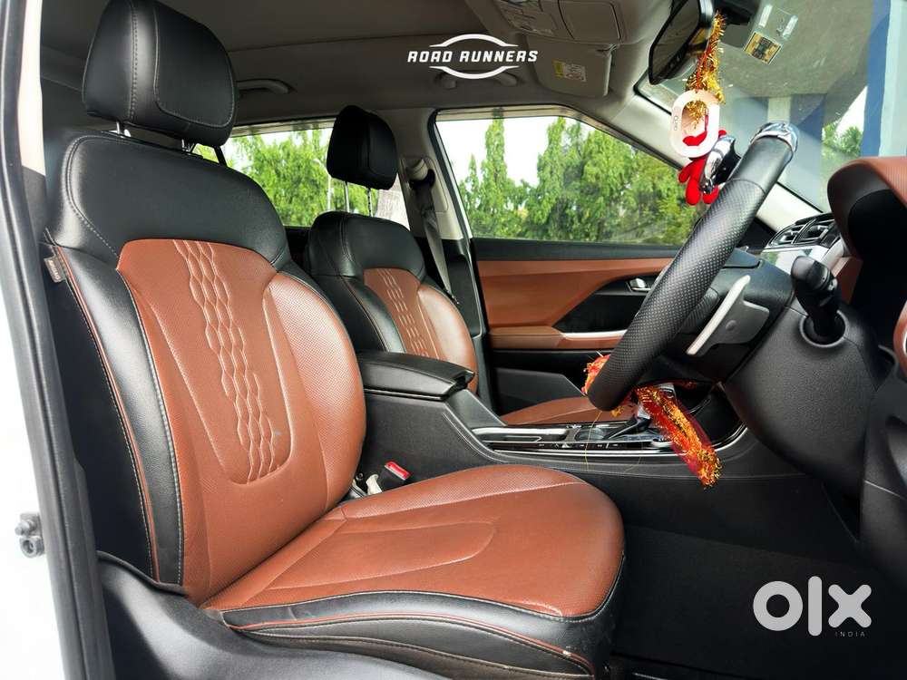 Hyundai Alcazar 2.0 Signature (o) Petrol At 7 Str, 2022, Petrol