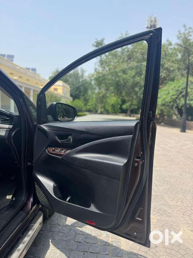 Toyota Innova Crysta [2020-ongoing] 2.4 Gx 7 Str, 2019, Diesel