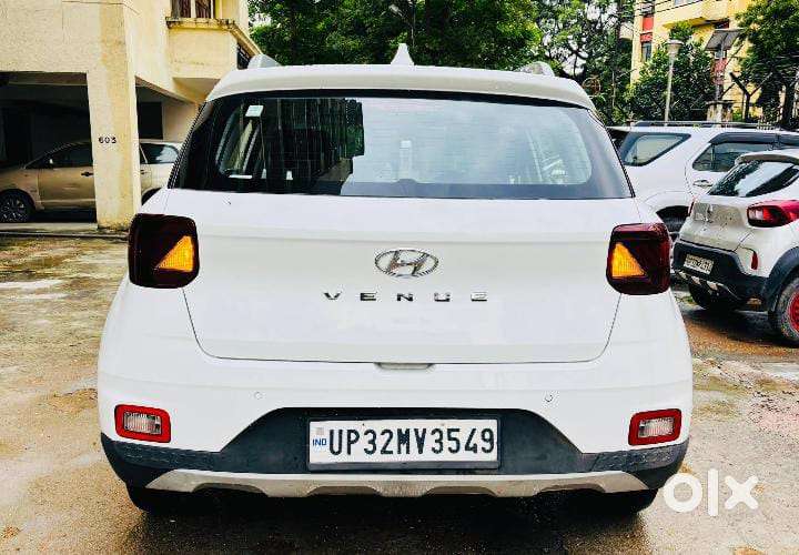 Hyundai Venue S Plus Mt 1.2 Kappa, 2022, Cng & Hybrids