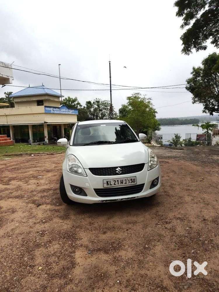 Maruti Suzuki Swift Lxi Option, 2013, Petrol