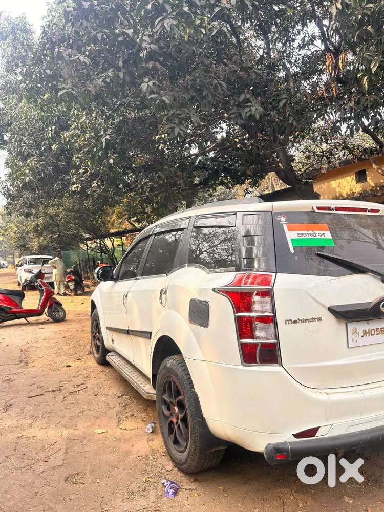 Mahindra Xuv500 2017 Diesel 65000 Km Driven