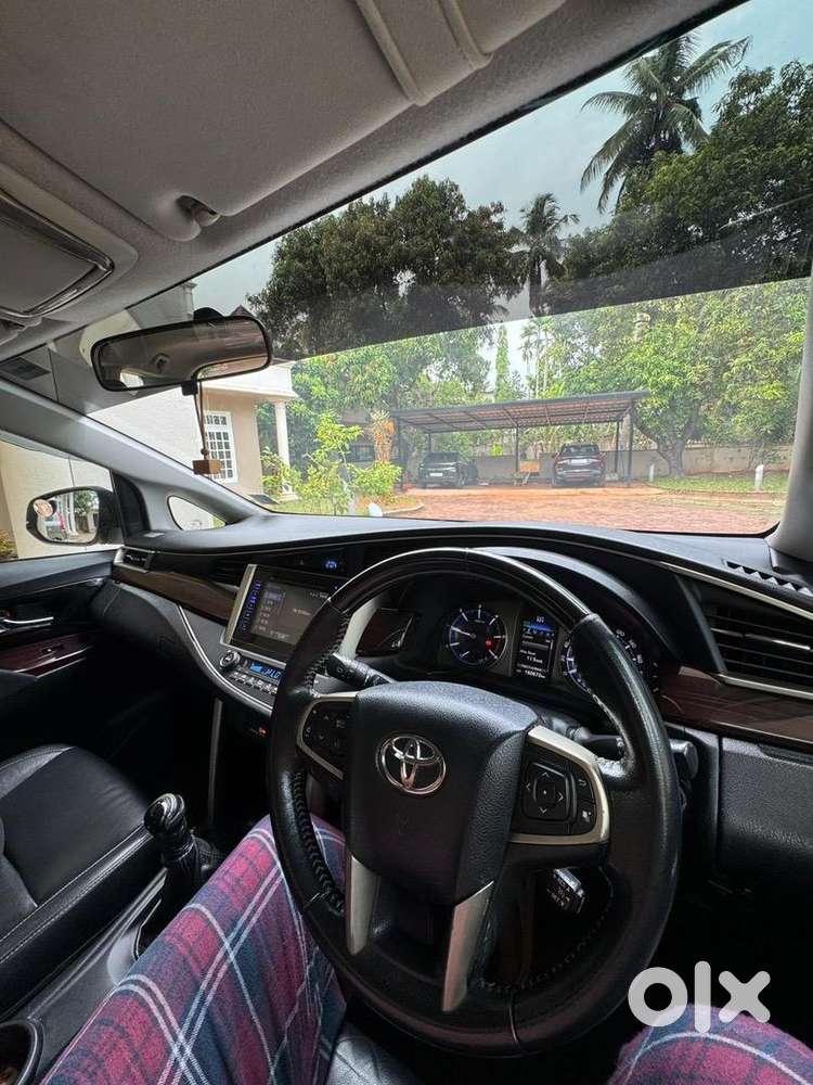 Innova Crysta 2.4z Manual 2016
