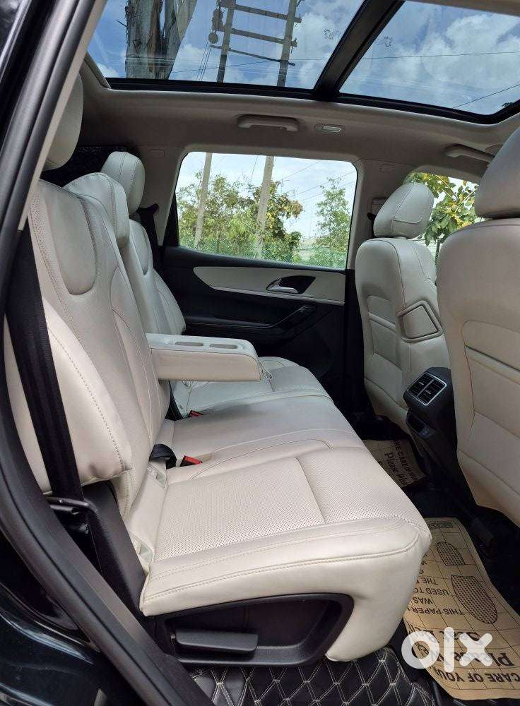 Mahindra Xuv700 2.2 Ax 7 Diesel At Luxury Pack Str, 2024, Diesel