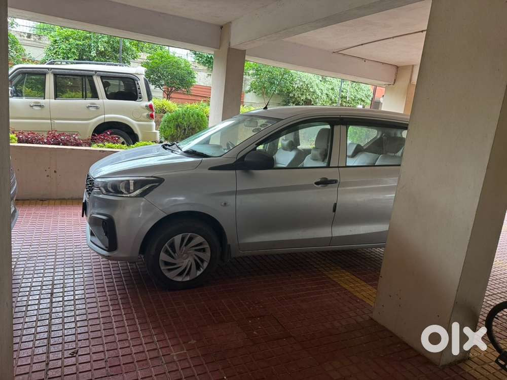 Maruti Suzuki Ertiga 2023 Petrol 23000km Driven Excellent Condition