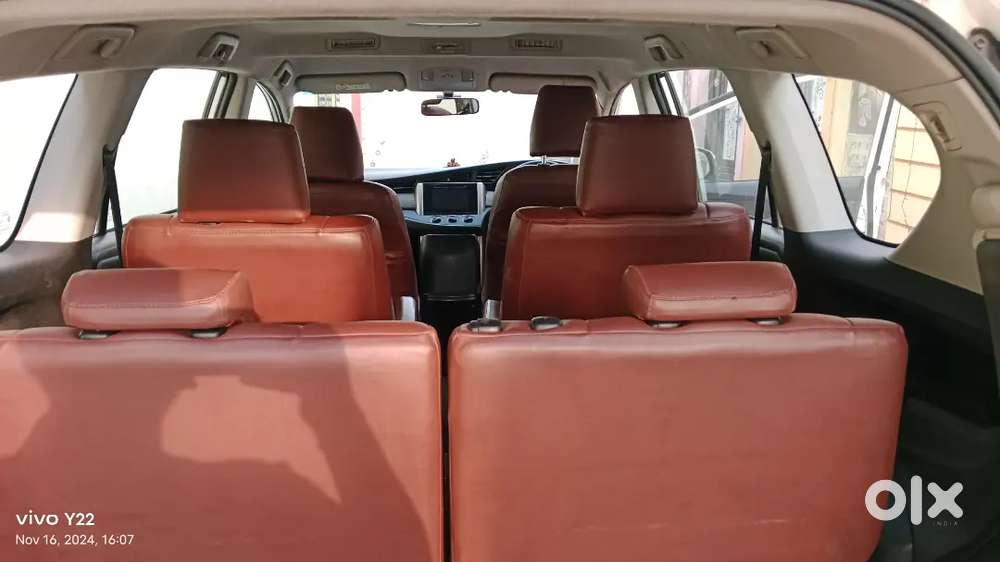 Toyota Innova Crysta 2.4 2019