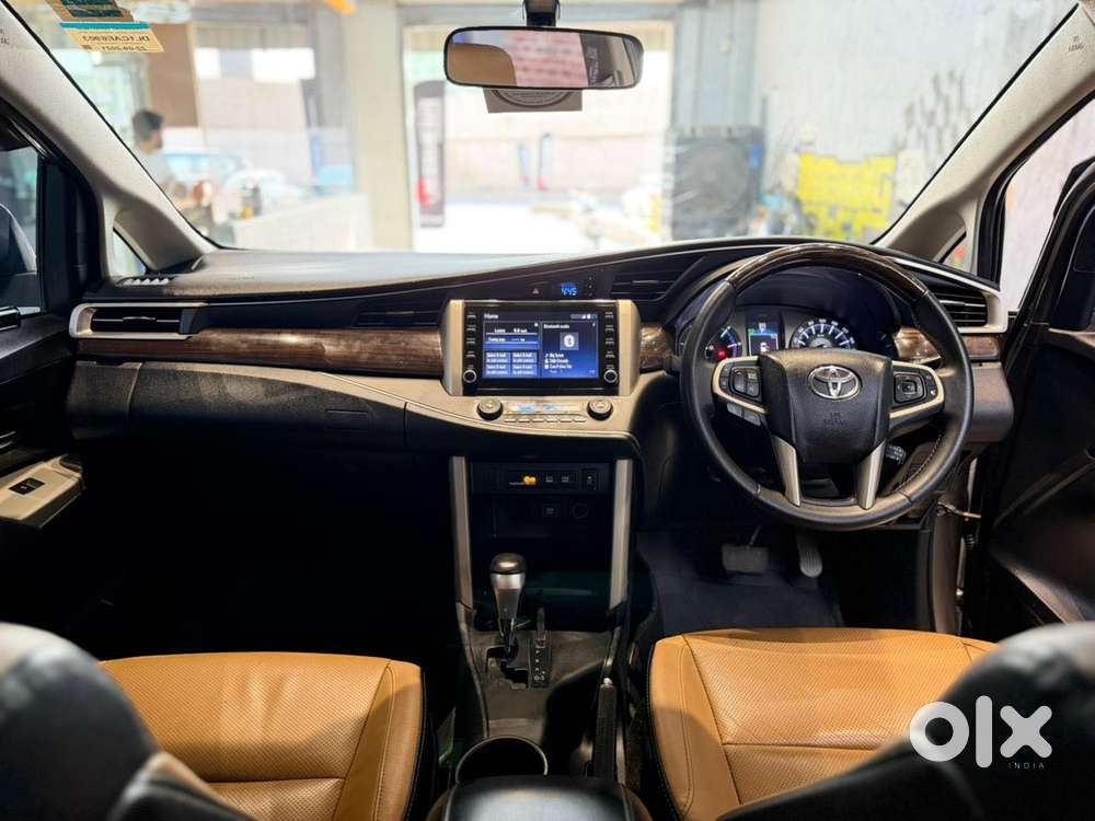 Toyota Innova Crysta 2.8 Zx At 7 Seater, 2021, Diesel