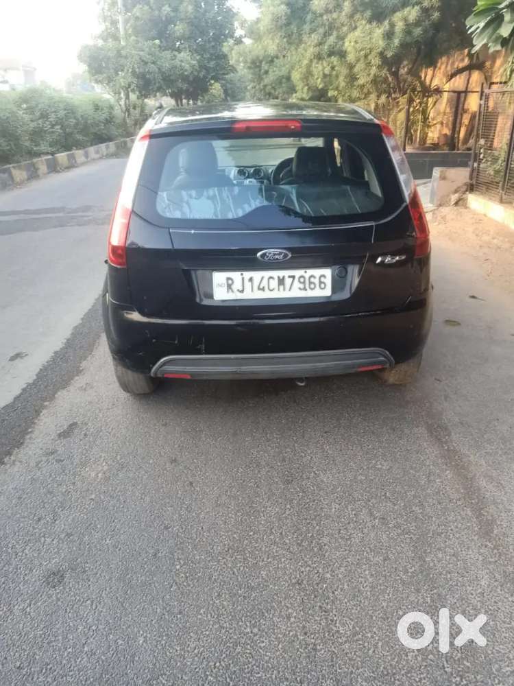 Ford Figo 2011 Petrol 75000 Km Driven