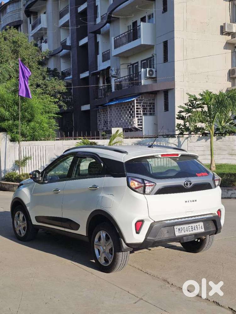 Tata Nexon 1.5 Revotorq Xm (s), 2021, Diesel