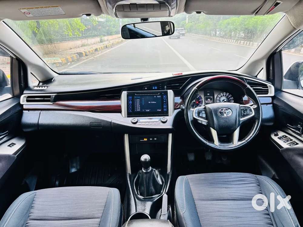 Toyota Innova Crysta [2020-ongoing] 2.4 Vx 7 Str, 2017, Diesel