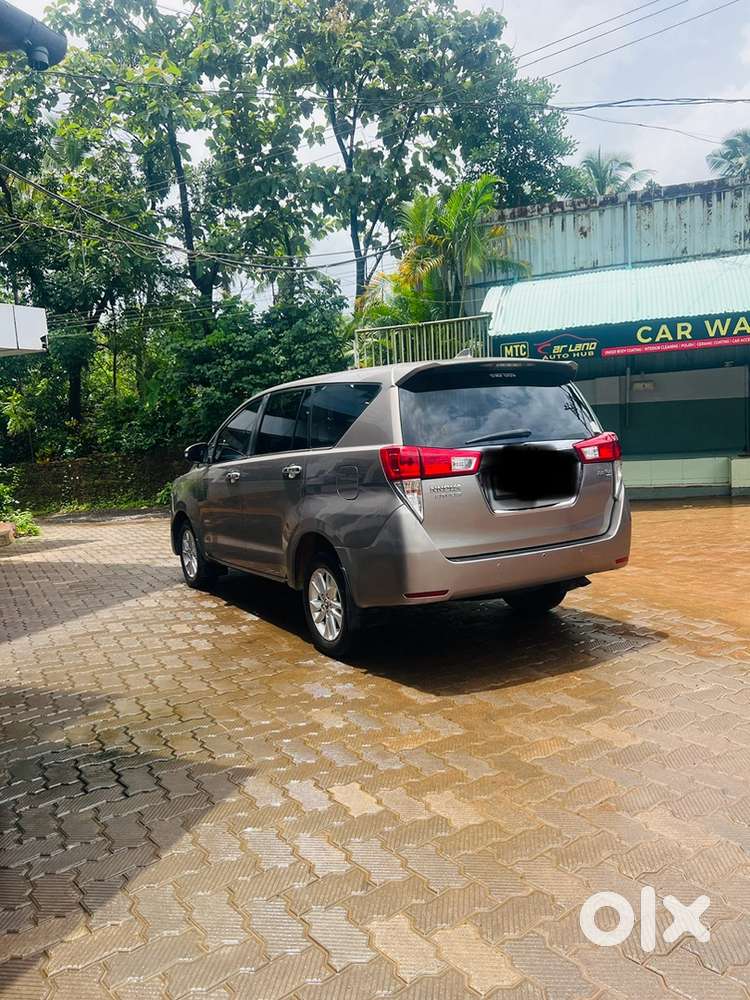 Toyota Innova Crysta 2016 Diesel 170000 Km Driven