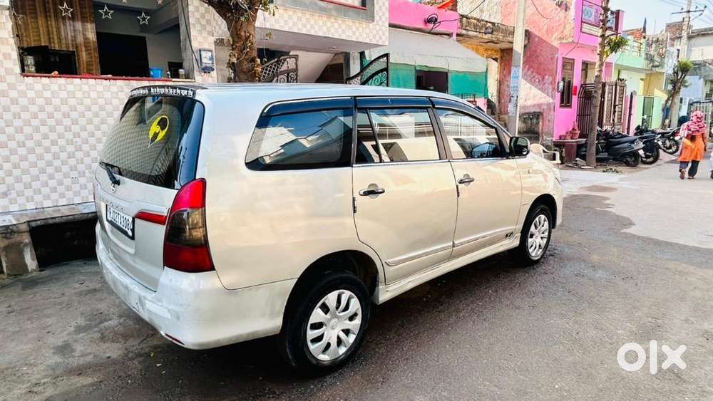 Toyota Innova 2814 Diesel Well Maintained