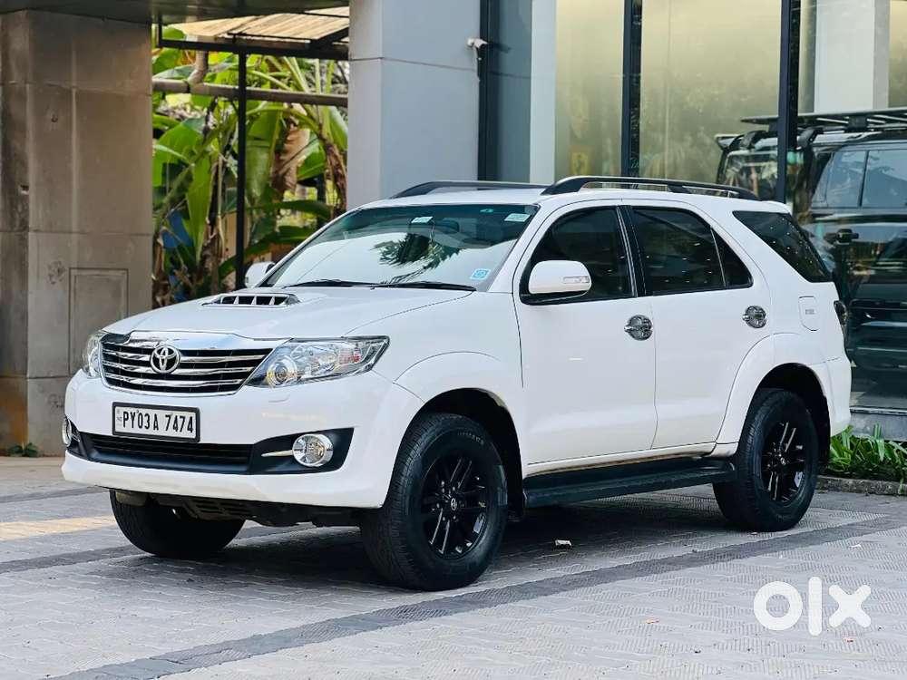 Toyota Fortuner 2015 Diesel 115000 Km Driven