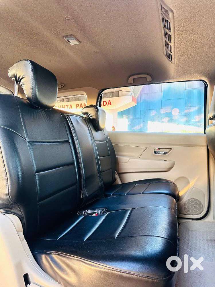 Maruti Suzuki Ertiga Vxi Shvs, 2023, Petrol