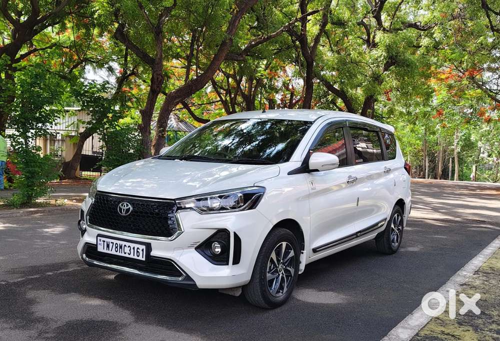 Toyota Rumion V Mt, 2024, Petrol